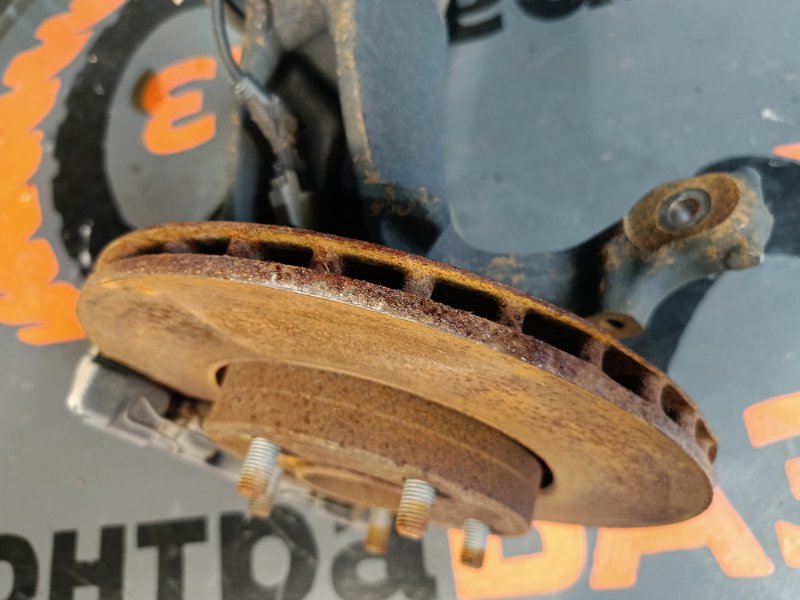 Кулак поворотный Ford Focus 3