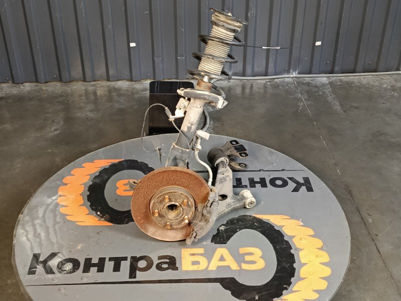 Кулак поворотный Ford Focus контрактная