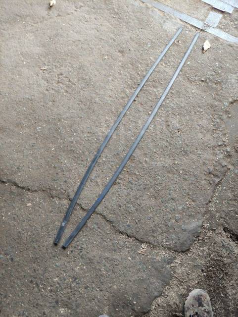 Запчасть молдинг крыши левый Toyota Prius ZVW30 контрактная Молдинг крыши левый Toyota Prius ZVW30 контрактная