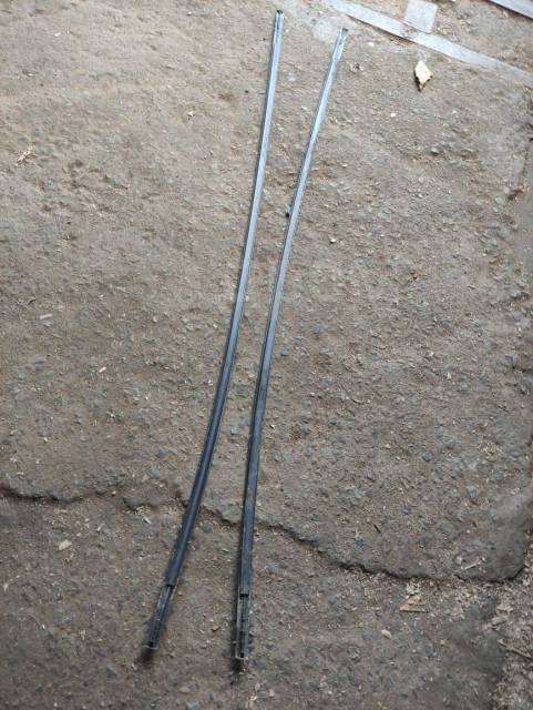 Молдинг крыши левый Toyota Prius ZVW30 Молдинг крыши левый Toyota Prius ZVW30