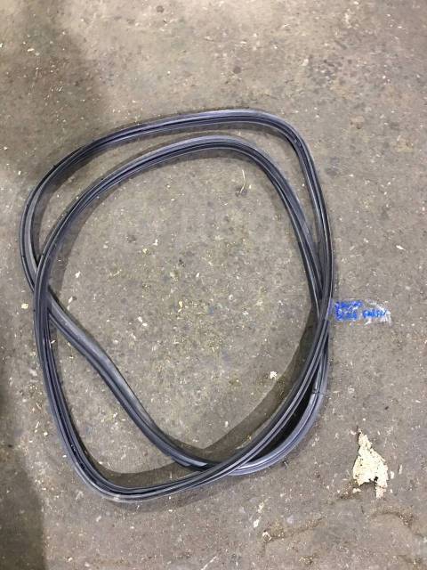 Уплотнительная резинка багажника Toyota Harrier 2007 GSU30 2GR-FE контрактная