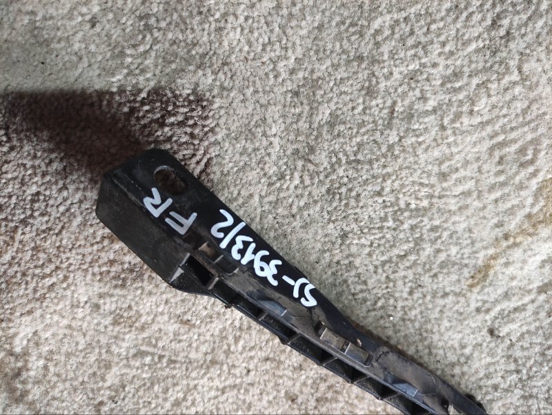 Крепление бампера переднее правое FORESTER 2013 SJ5 FB20