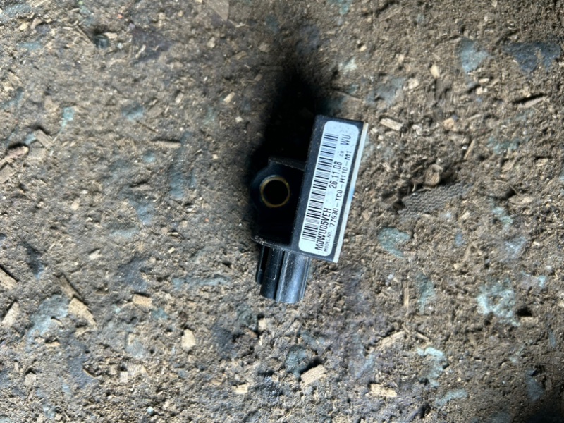 Датчик удара Honda Accord CU2 77930-TC0-H110-M1 контрактная