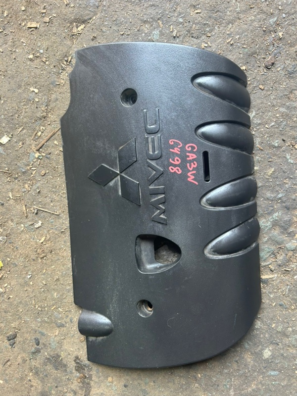 Декоративная крышка ДВС Mitsubishi RVR 2010 GA3W 1003A058 контрактная