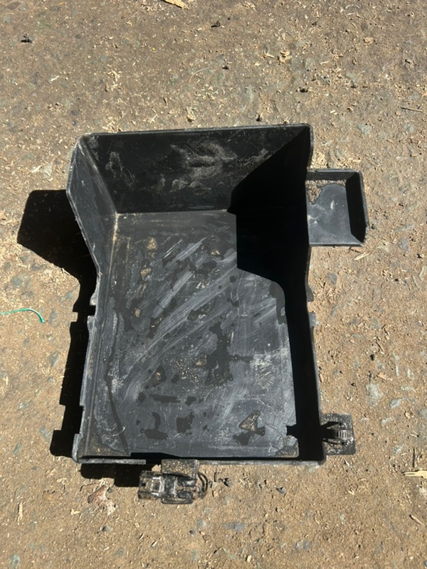 Подставка под аккумулятор Mitsubishi Galant Fortis 2007 CY4A 4B11 8201A003 Б/У