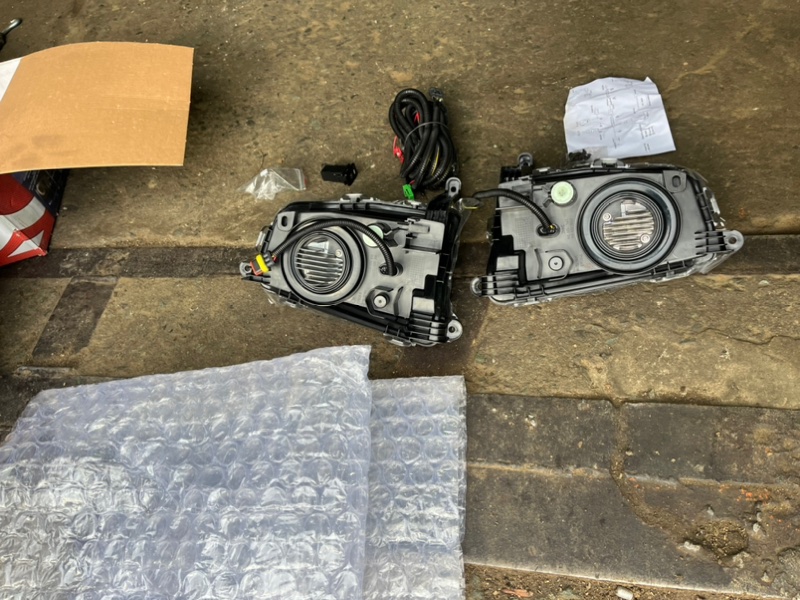 Фара противотуманная Prius 2015–2023 ZVW50 2ZRFXE Фара противотуманная Prius 2015–2023 ZVW50 2ZRFXE