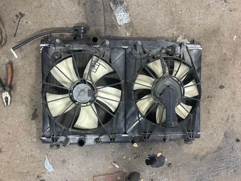 Радиатор CR-V 2007 RE4 K24A