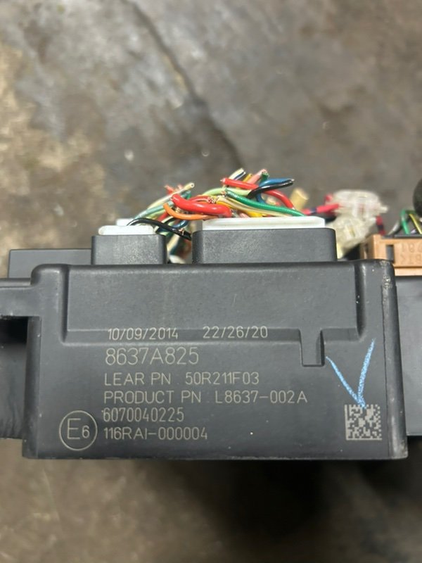 Блок предохранителей MITSUBISHI GALANT FORTIS CY4A 4B11