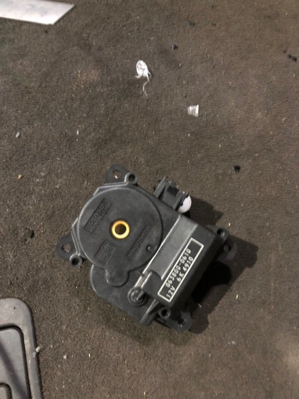 Сервопривод заслонок печки Toyota HARRIER 2008 GSU30W 2GR-FE 063800-0610 контрактная