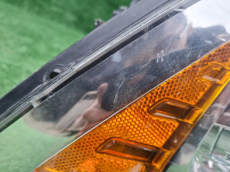 Фара передняя правая RAM 2013-2019