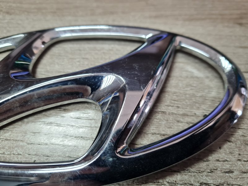 Эмблема HYUNDAI