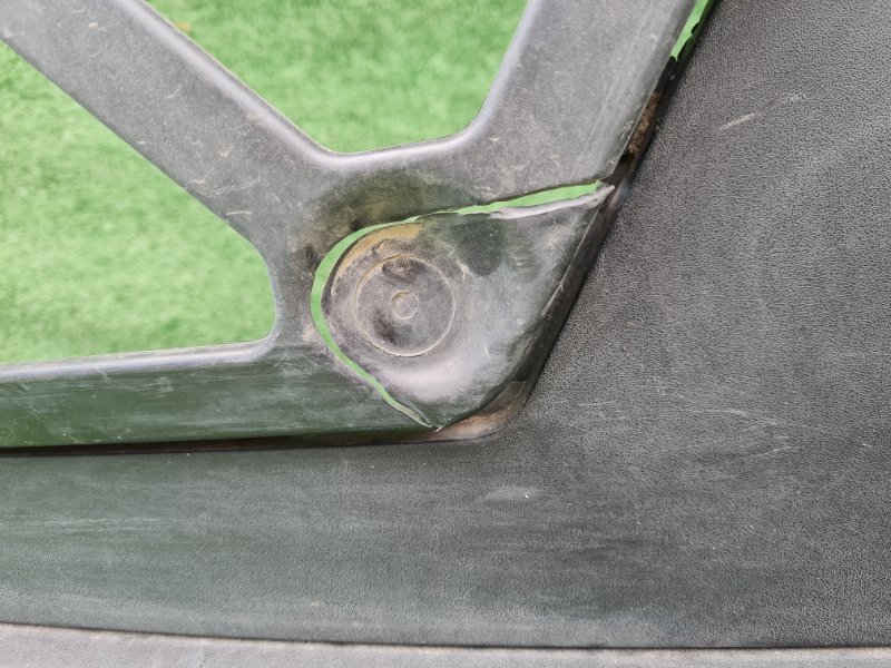 Накладка на бампер задняя Macan 2013- 95B Накладка на бампер задняя Macan 2013- 95B