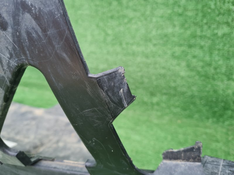 Накладка на бампер задняя Macan 2013- 95B Накладка на бампер задняя Macan 2013- 95B