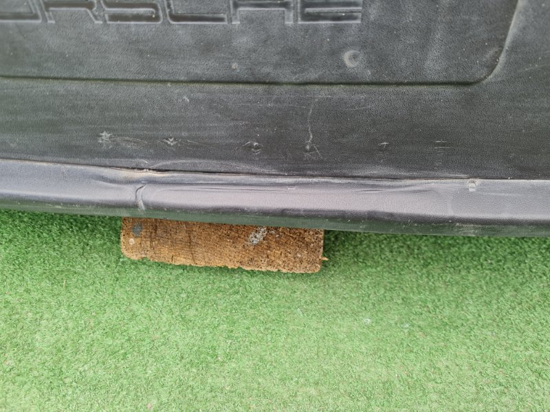 Накладка на бампер задняя Macan 2013- 95B Накладка на бампер задняя Macan 2013- 95B