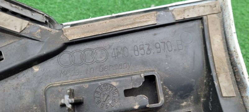 Накладка на дверь задняя правая Q7 2015-2020 4MB