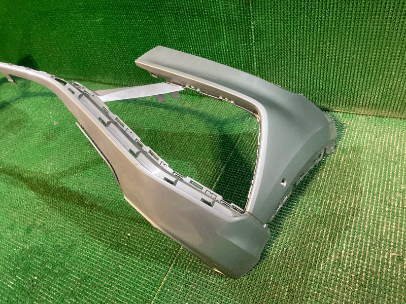 Бампер передний Q8 2018- 4MN