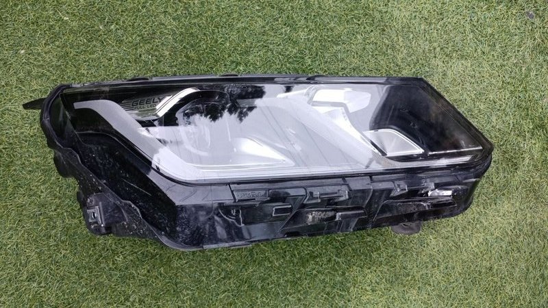 Фара правая GEELY COOLRAY 2018- SX11 6600087334 Б/У