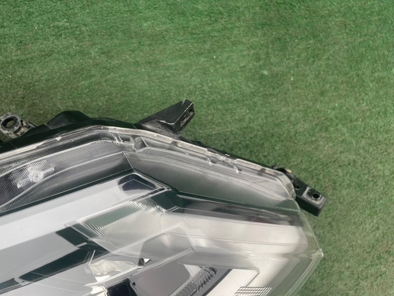 Фара правая X-TRAIL 2017- NT32