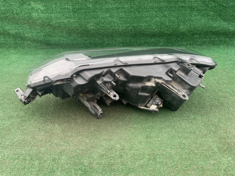 Фара правая X-TRAIL 2017- NT32