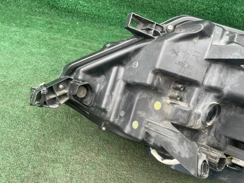 Фара правая X-TRAIL 2017- NT32