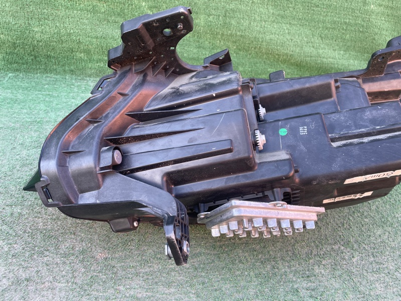 Фара правая M7 2022-