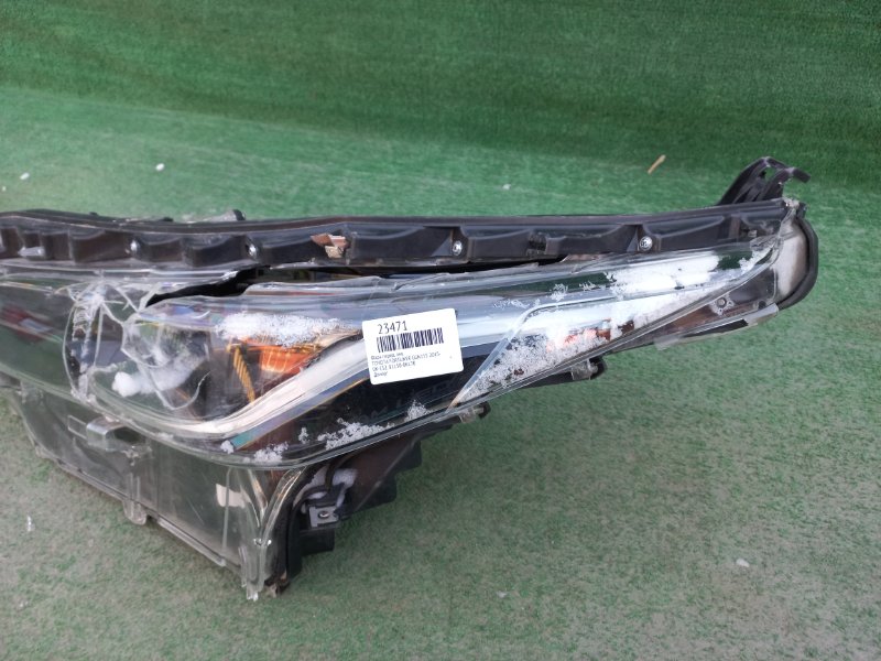 Фара передняя левая FORTUNER 2015- GGN155