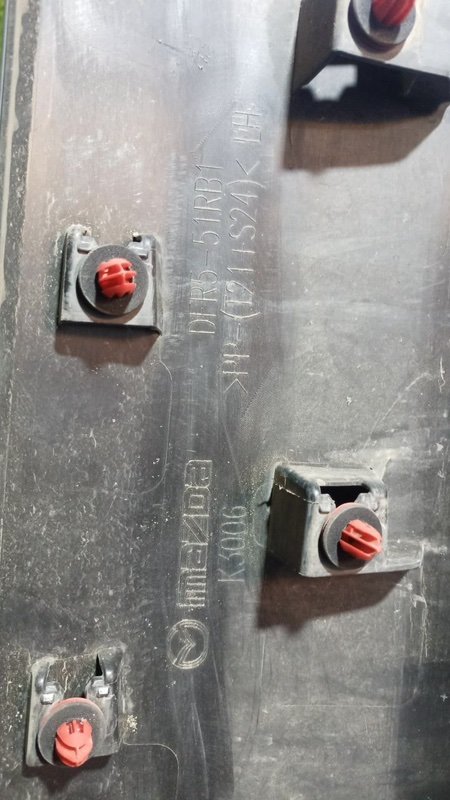 Накладка на дверь передняя левая CX-30 2019- DM Накладка на дверь передняя левая CX-30 2019- DM