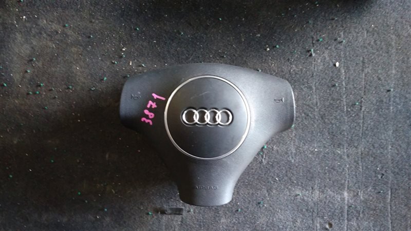 Airbag водителя Audi A4 8EC ALT 3871