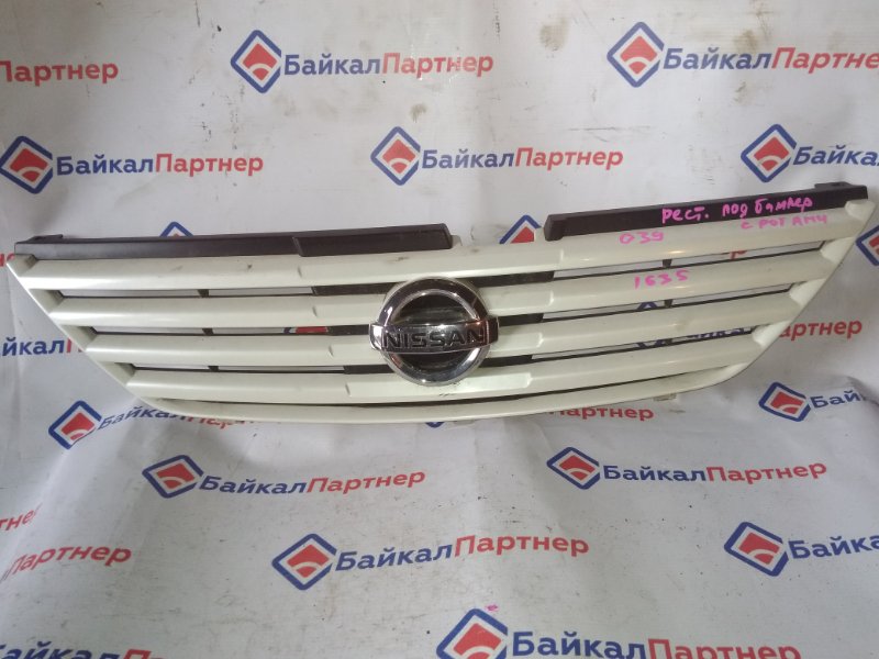 Решетка радиатора Nissan Serena TC24 QR20DE 2002