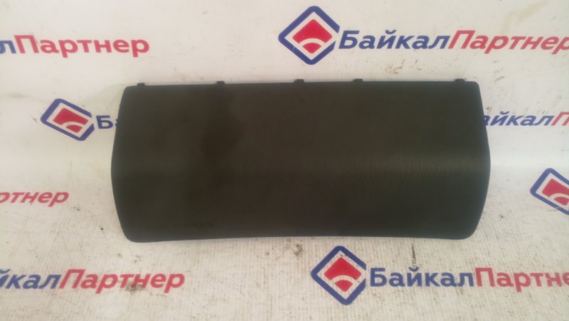 Airbag пассажирский Toyota Granvia KCH16W 1KZ-TE 1998 4600