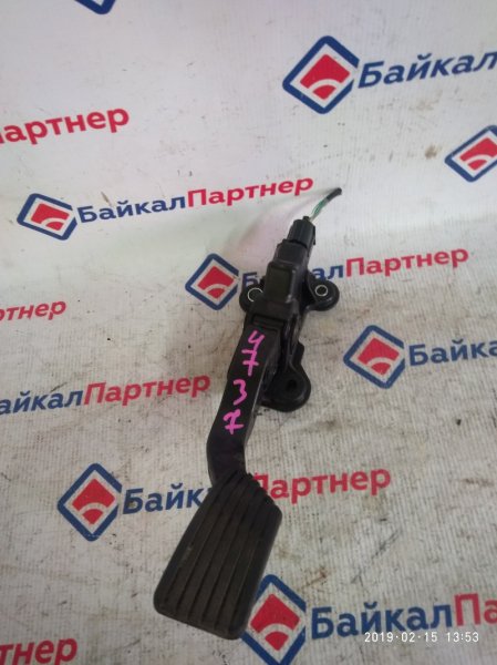 Педаль акселератора Mitsubishi Outlander CW5W 4B12 2006 4737