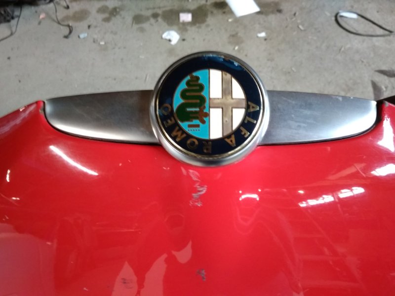 Капот Alfa Romeo 147 937A AR32310 2005 передний