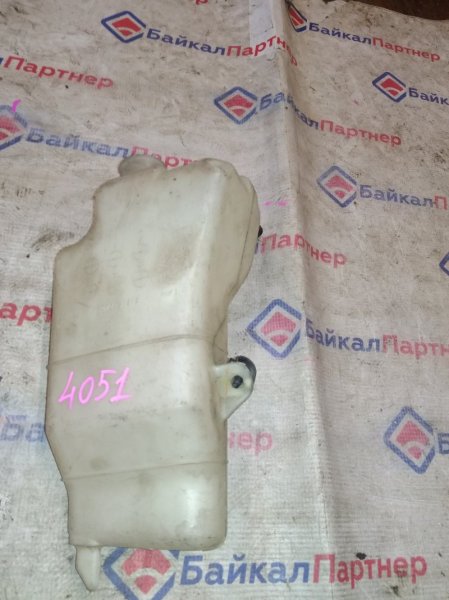 Бачок расширительный Toyota Passo KGC10 1KR-FE 2007 4051