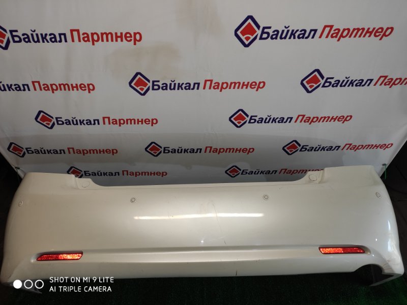 Бампер Toyota Sai AZK10 задний