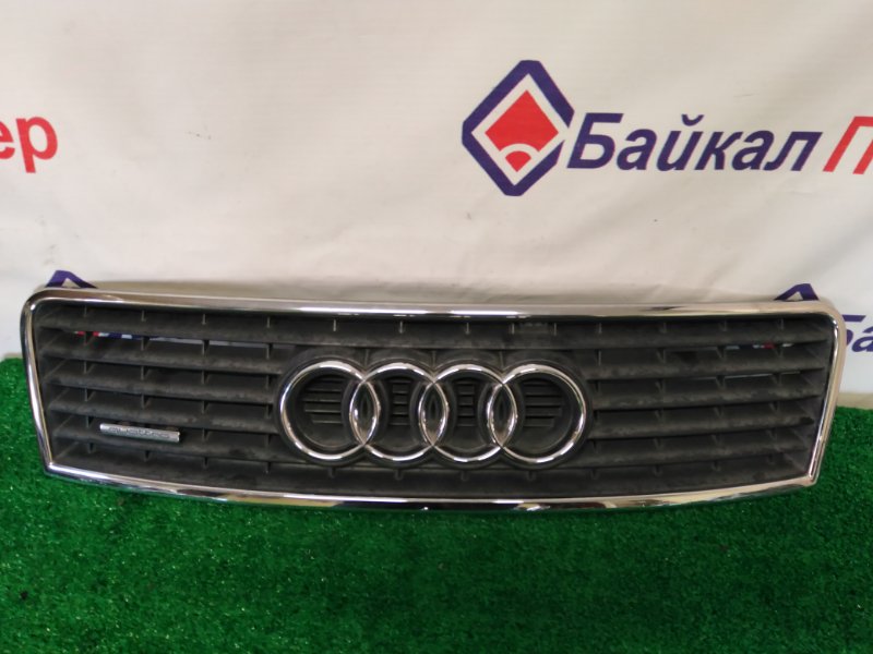 Решетка радиатора Audi A6 4F2 AUK 2005 передняя