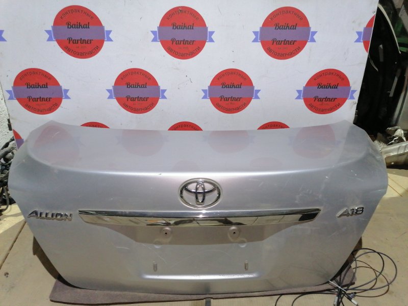 Крышка багажника Toyota Allion ZRT265
