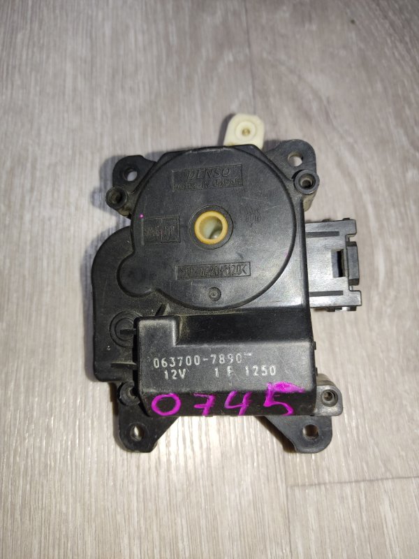 Сервопривод заслонки печки Toyota Allion ZZT240 1ZZ-FE 2003 063700-7890