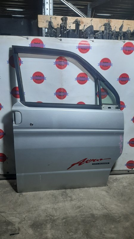 Дверь Mazda Bongo Friendee SGEW передняя правая