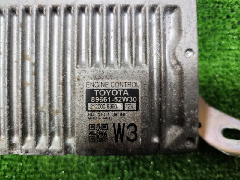 Блок управления двс Toyota Spade NCP145 1NZ-FE 2012 89661-52W30