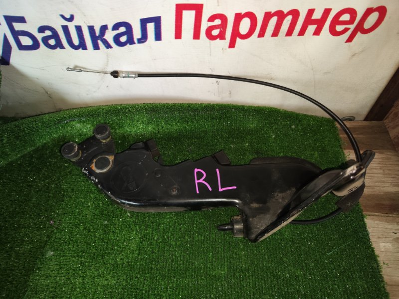 Ролик раздвижной двери Honda Stepwgn RK1 R20A 2010 задний левый