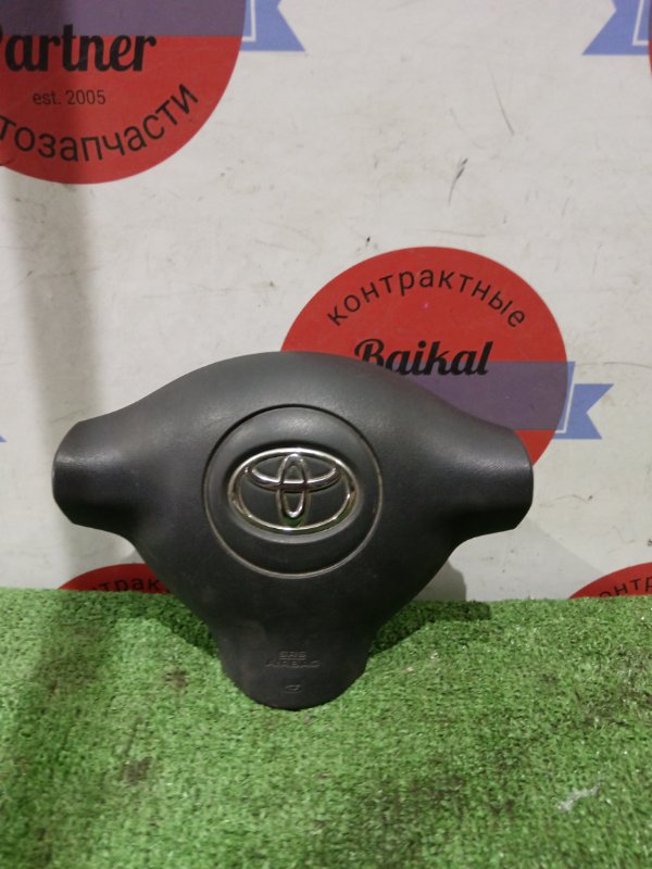 Airbag водителя Toyota Funcargo NCP25 1NZ-FE 2002