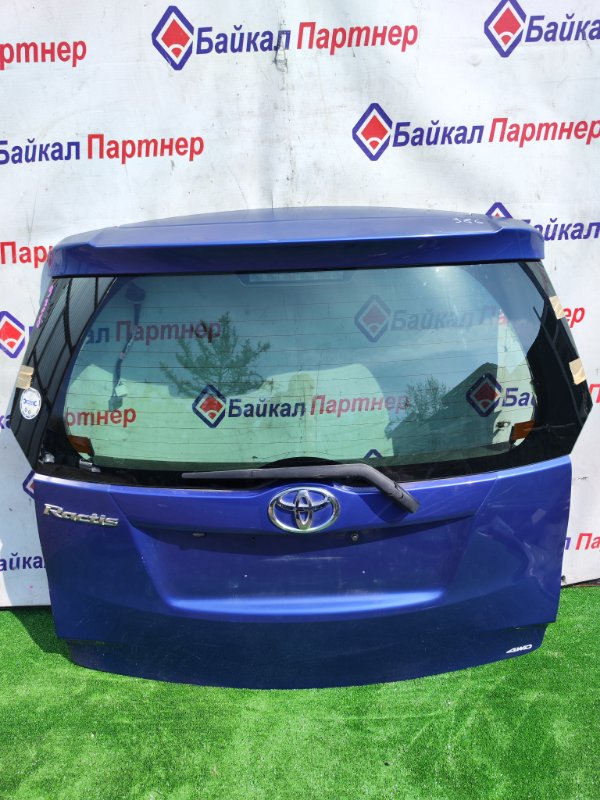 Дверь 5-я Toyota Ractis NCP125 1NZ-FE 2013 задняя