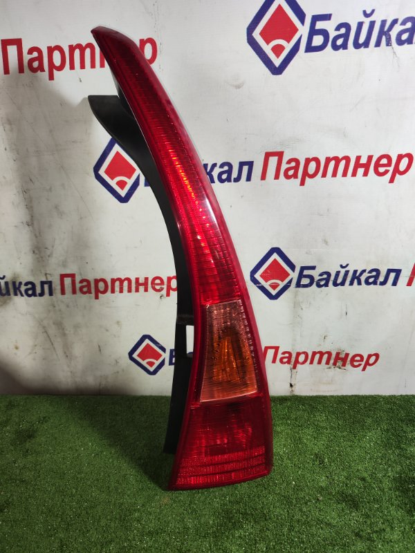 Стоп Nissan Stagea NM35 VQ25DD 2007 задний правый 4942