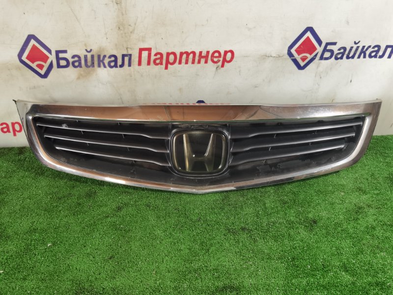 Решетка радиатора Honda Inspire UC1 J30A 2005