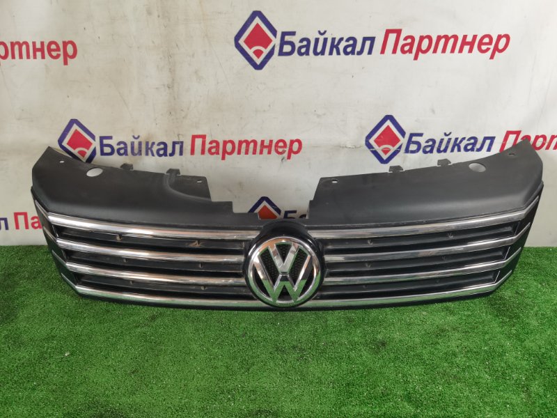 Решетка радиатора Volkswagen Passat CAXA 2011