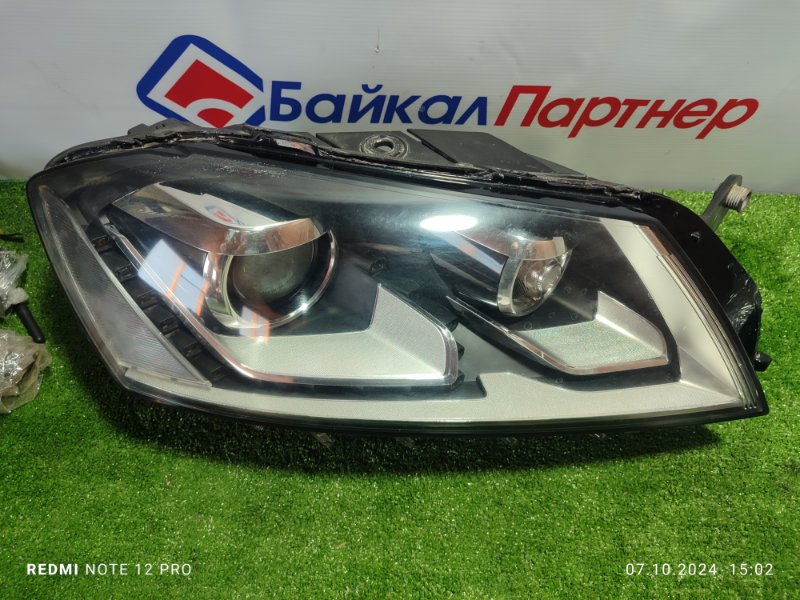 Фара Volkswagen Passat CAXA 2011 передняя правая 3AC941752