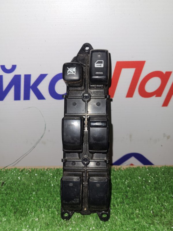 Блок управления стеклами Toyota Ist NCP65 1NZ-FE 2005