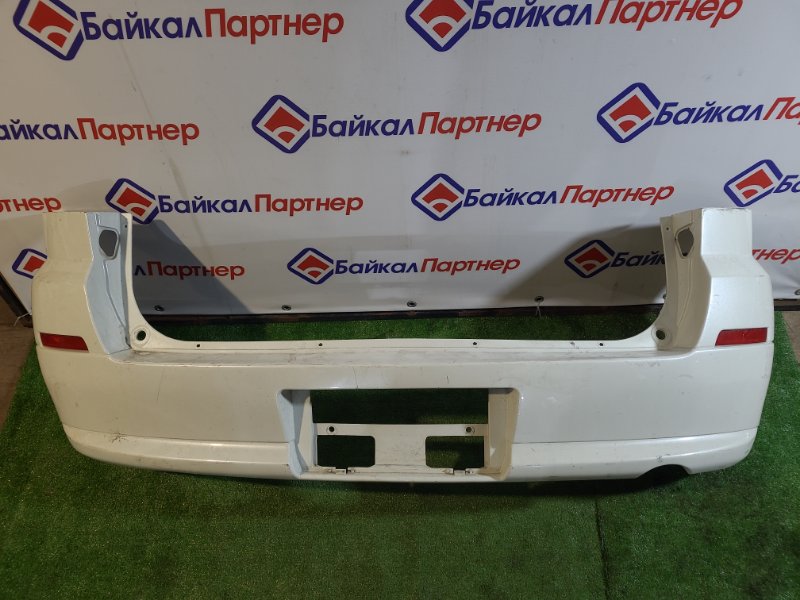 Бампер Nissan Liberty RM12 QR20DE 2001 задний