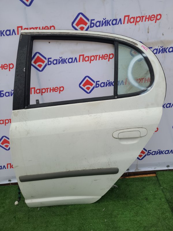 Дверь Toyota Platz NCP16 1NZ-FE 2002 задняя левая