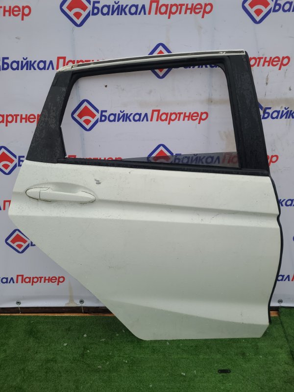 Дверь Honda Fit GP6 LEB 2014 задняя правая